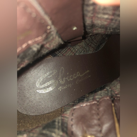 Fringy Booties - Picture 10 of 12